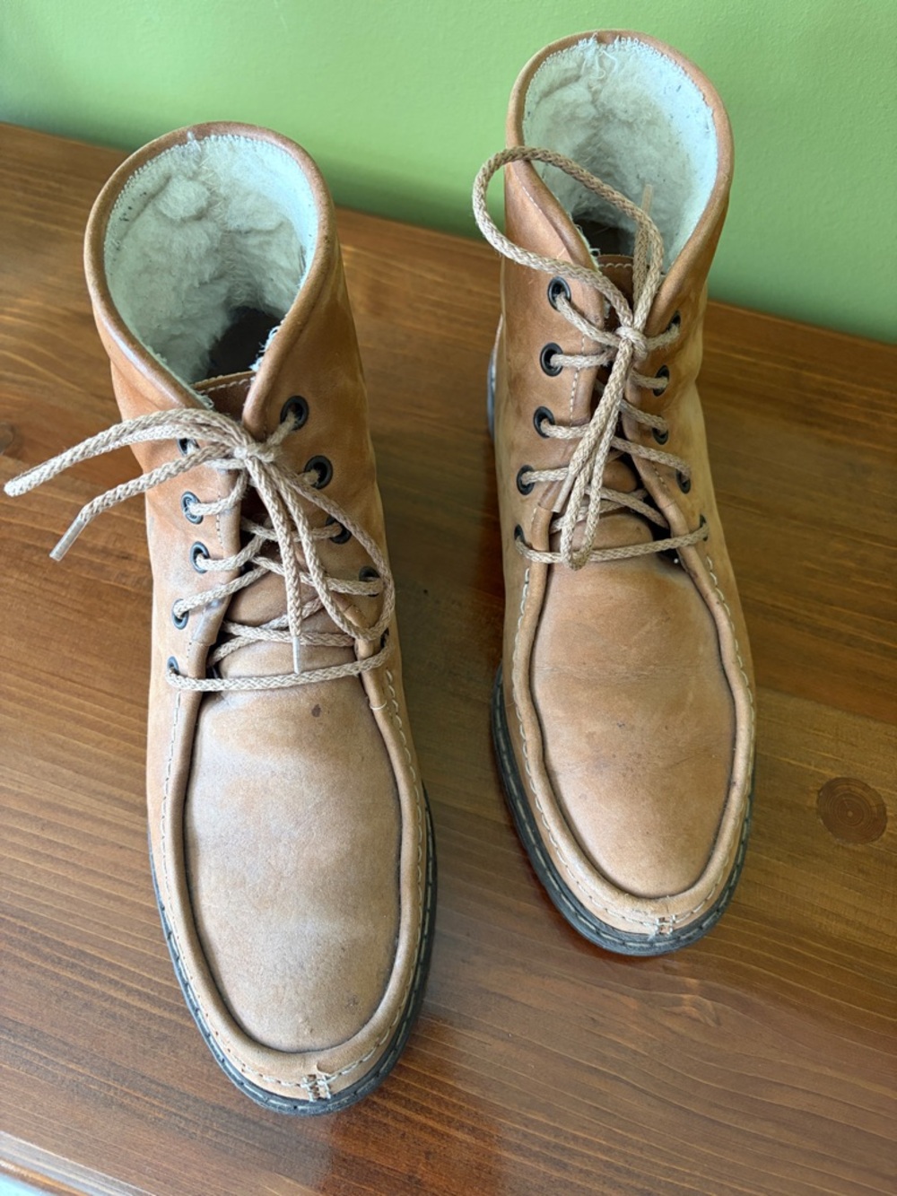 Vintage Ladies Winter Boots